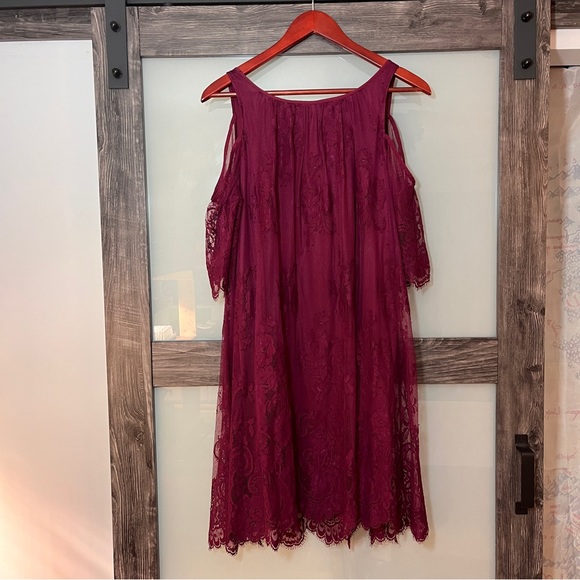 torrid Dresses & Skirts - Torrid Burgundy Slip Dress w/ Lace Overlay Cut-Out Shoulders Size L/12